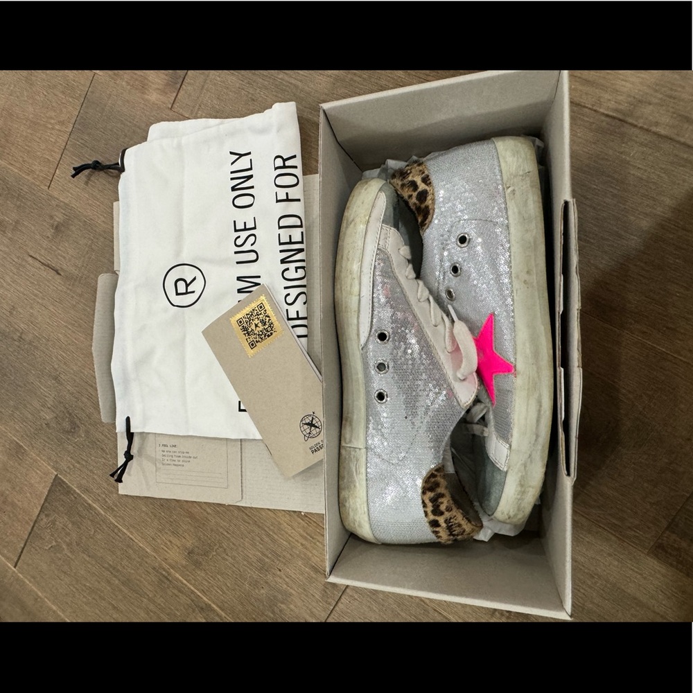 Golden goose superstars size 38